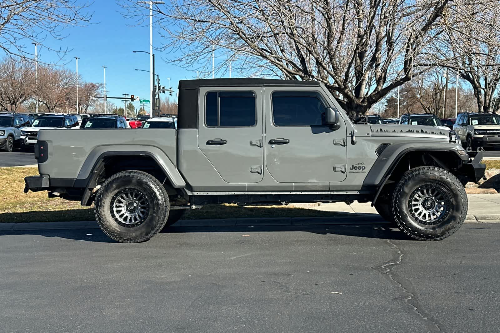 Thumbnail: 2023 Jeep Gladiator - 8