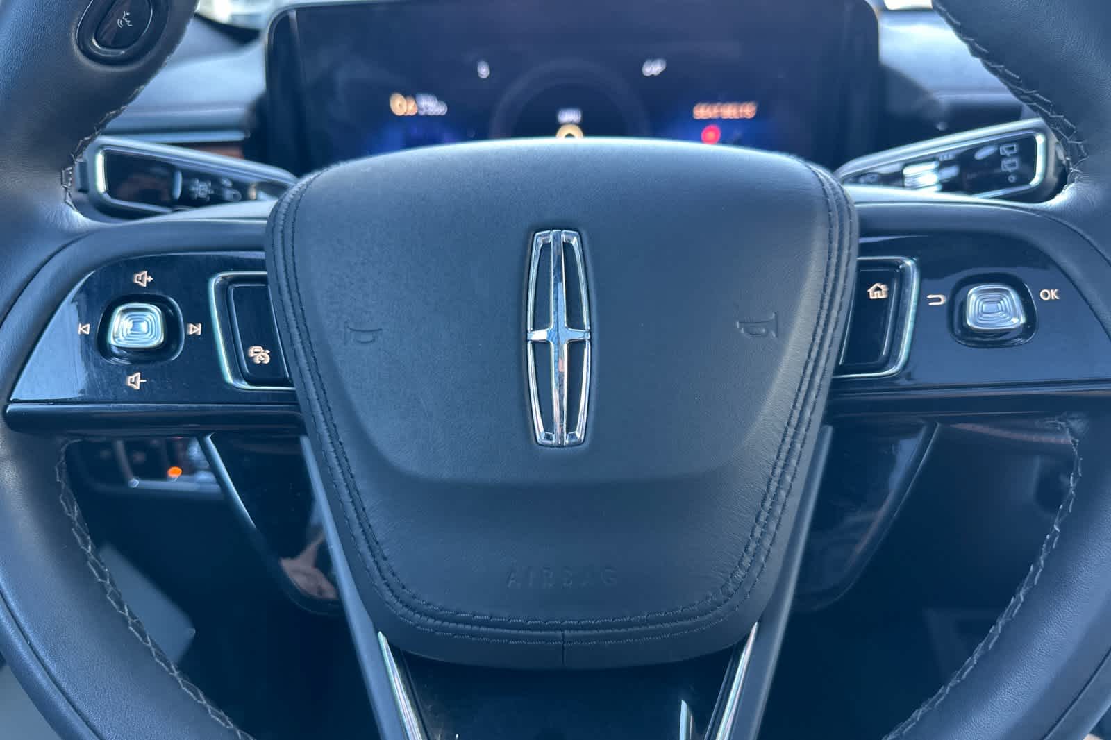 Thumbnail: 2025 Lincoln Aviator - 25