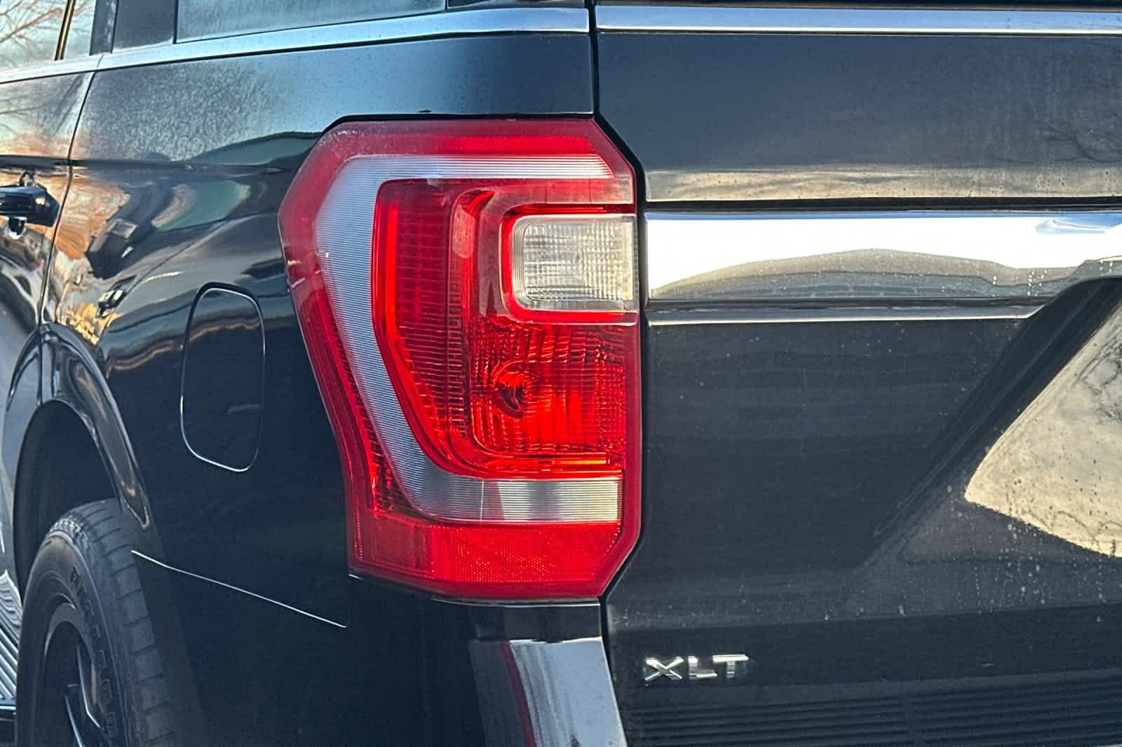 Thumbnail: 2019 Ford Expedition - 10