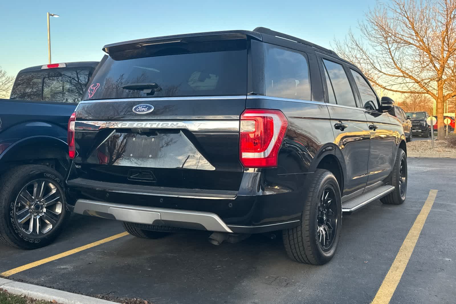 Thumbnail: 2019 Ford Expedition - 4