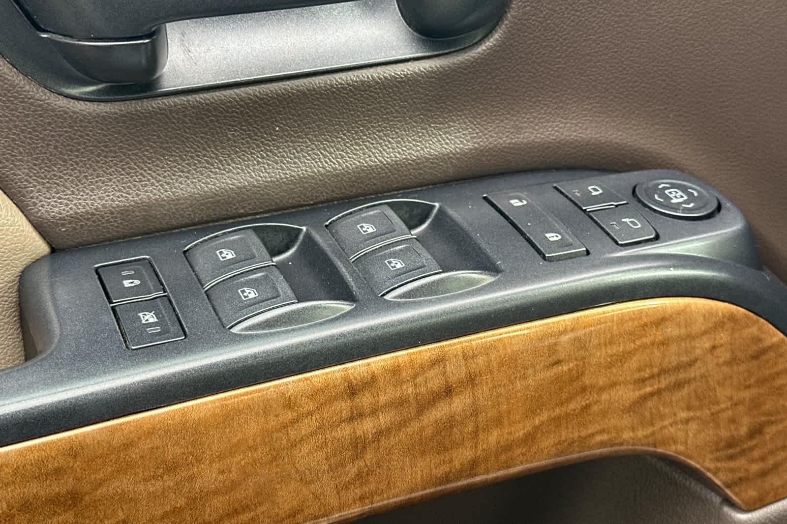 Thumbnail: 2015 Chevrolet Silverado 2500 - 13