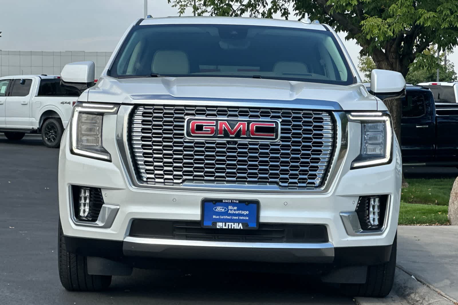 Thumbnail: 2024 GMC Yukon XL - 10