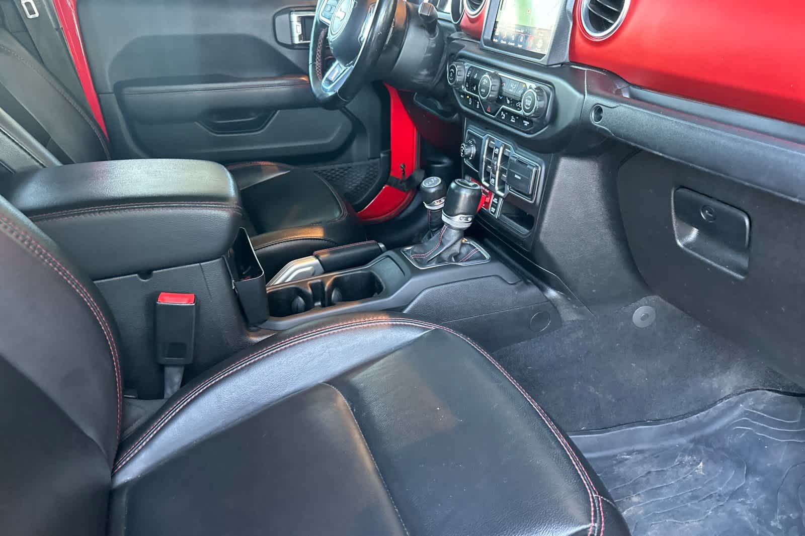 Thumbnail: 2020 Jeep Gladiator - 15