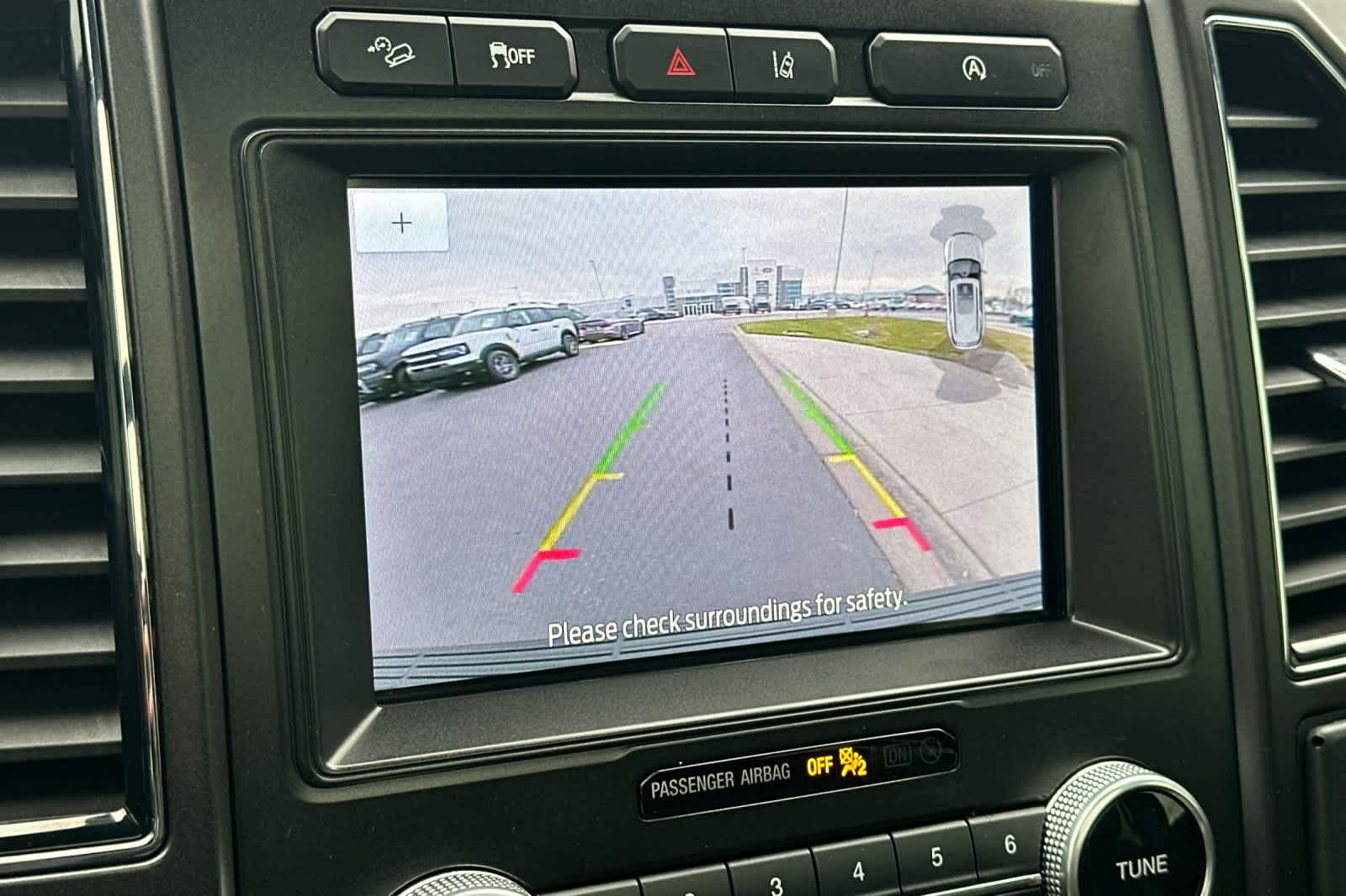 Thumbnail: 2021 Ford Expedition - 20