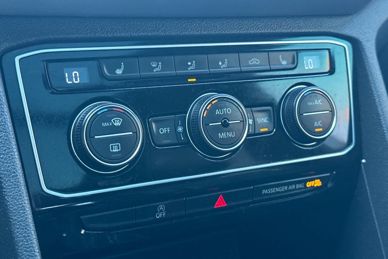 Thumbnail: 2022 Volkswagen Atlas - 20