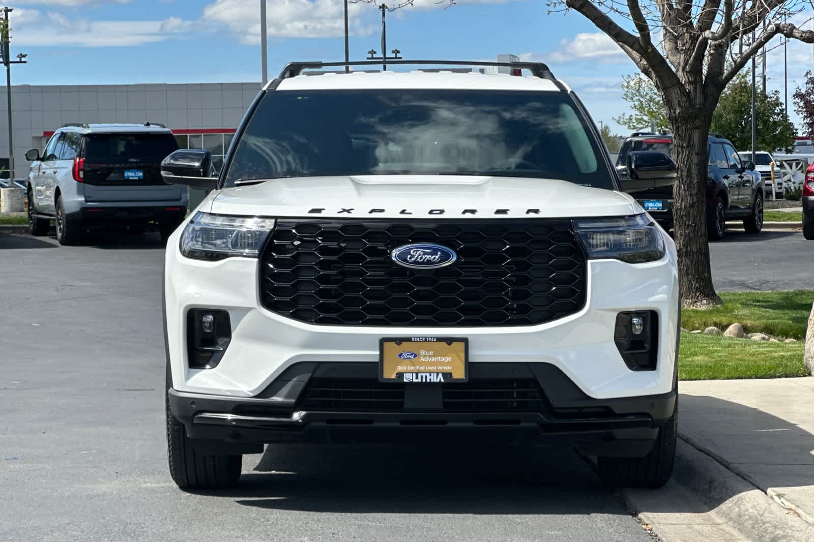 Thumbnail: 2025 Ford Explorer - 10