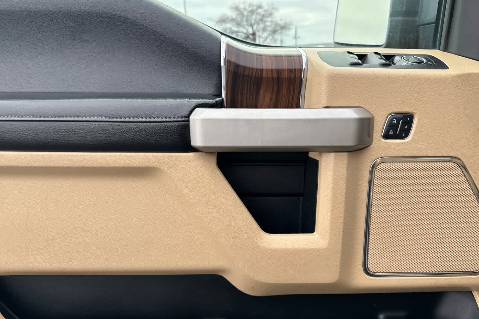 Thumbnail: 2015 Ford F-150 - 12