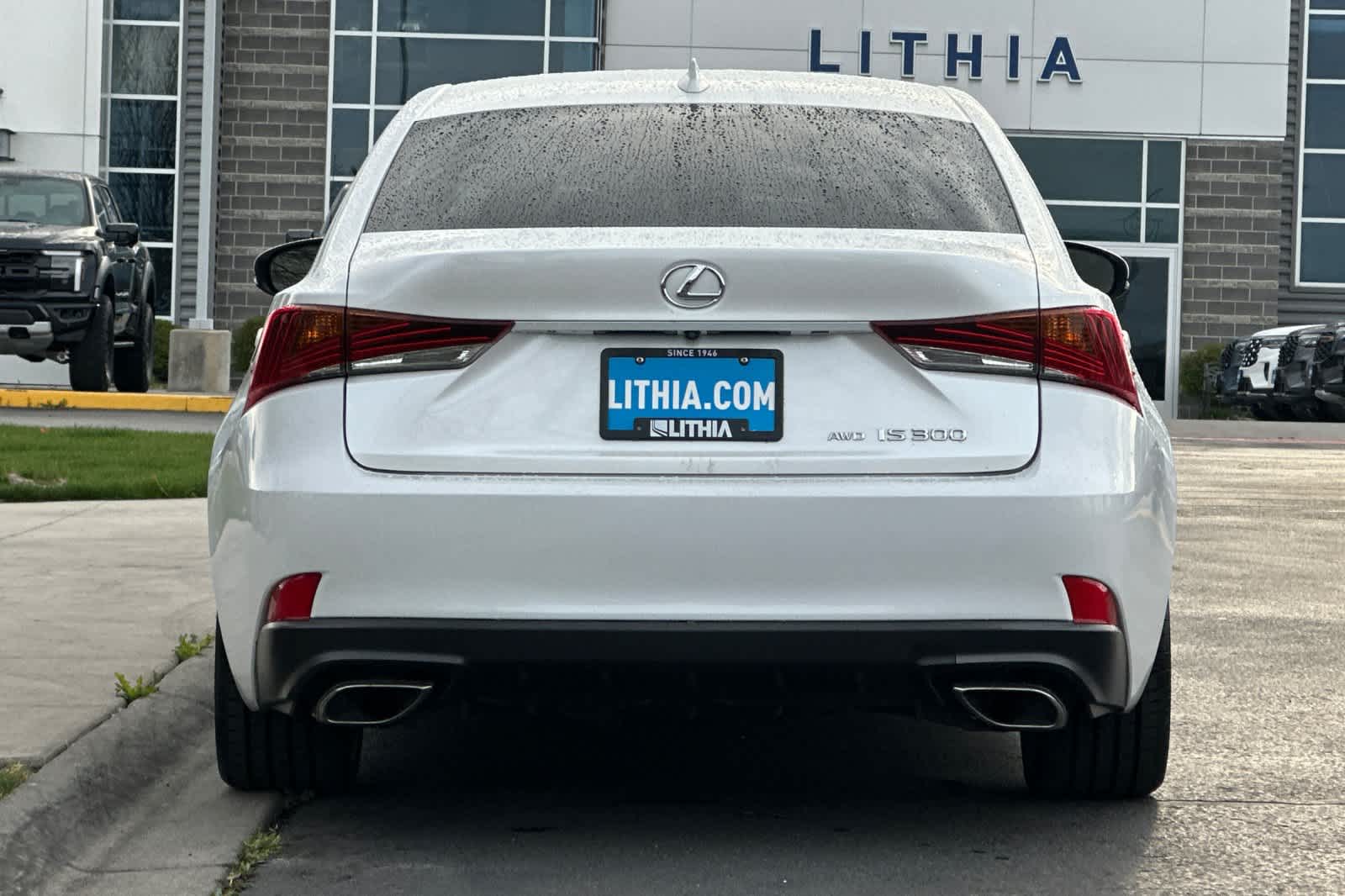 Thumbnail: 2018 Lexus IS - 7