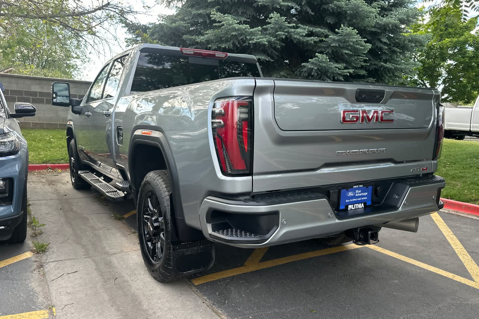 Thumbnail: 2026 GMC Sierra 3500 - 6