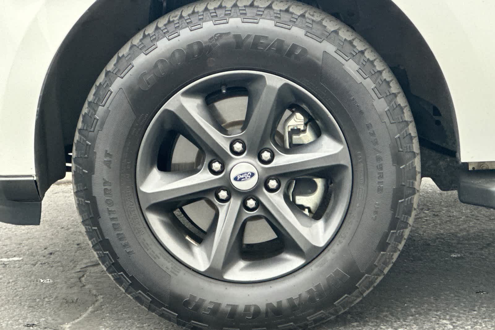 Thumbnail: 2021 Ford Expedition - 28