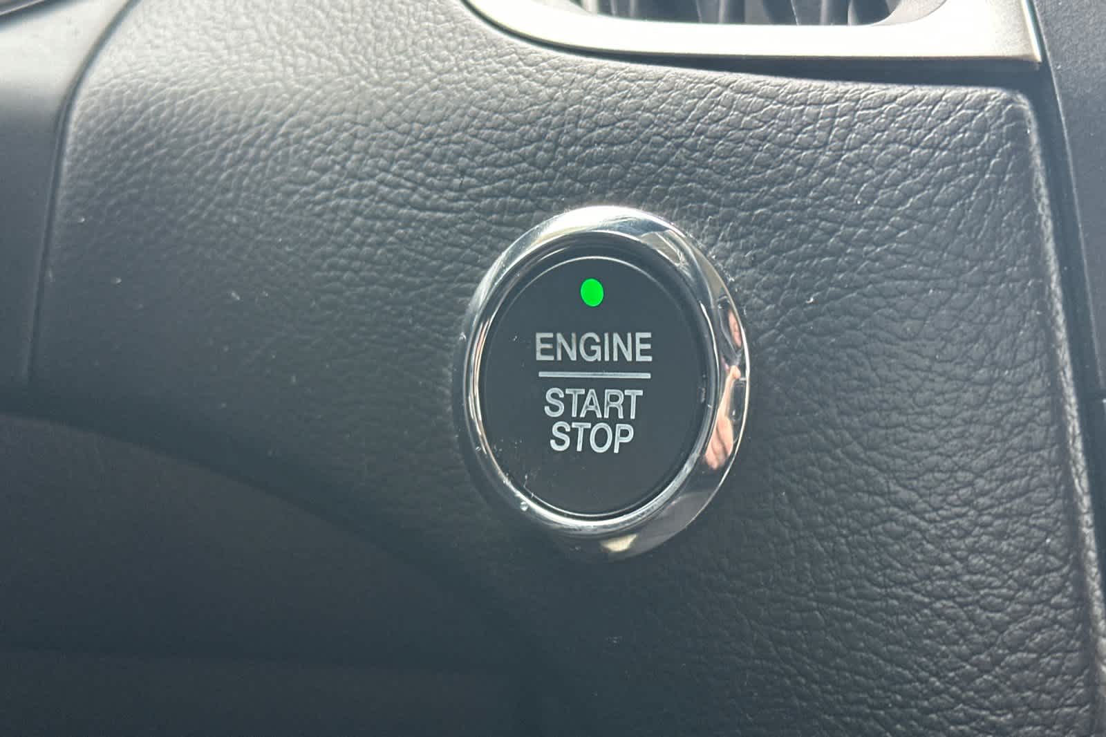 Thumbnail: 2019 Ford Edge - 22