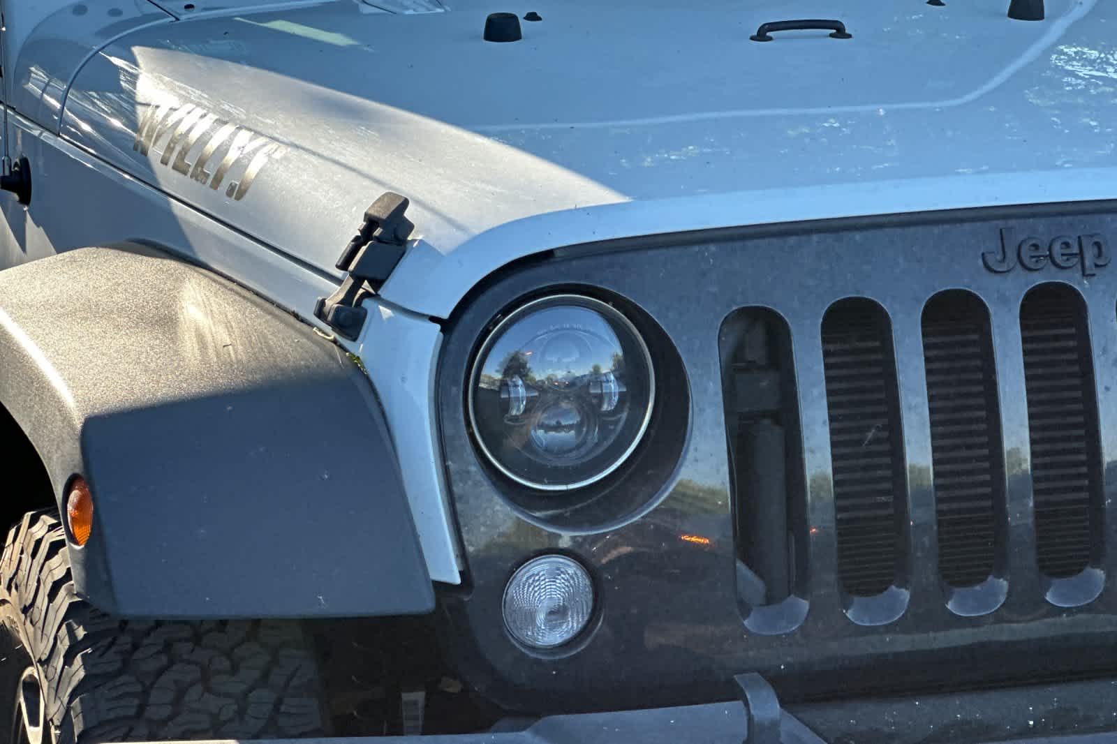 Thumbnail: 2016 Jeep Wrangler - 8