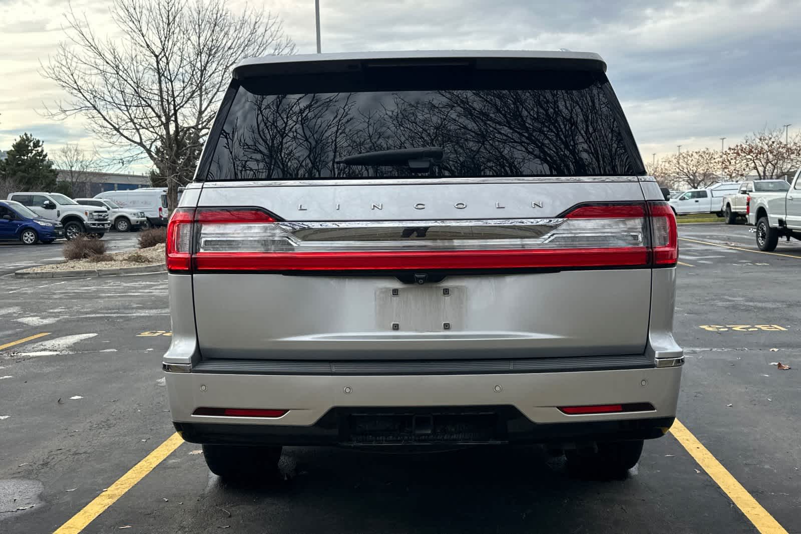 Thumbnail: 2019 Lincoln Navigator - 4