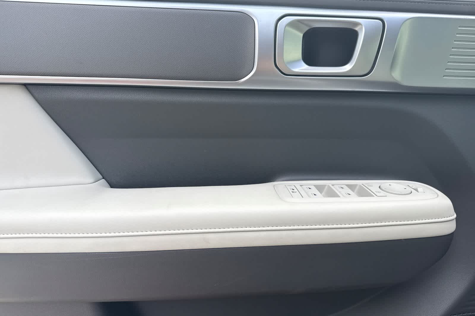 Thumbnail: 2024 Hyundai Santa Fe - 12