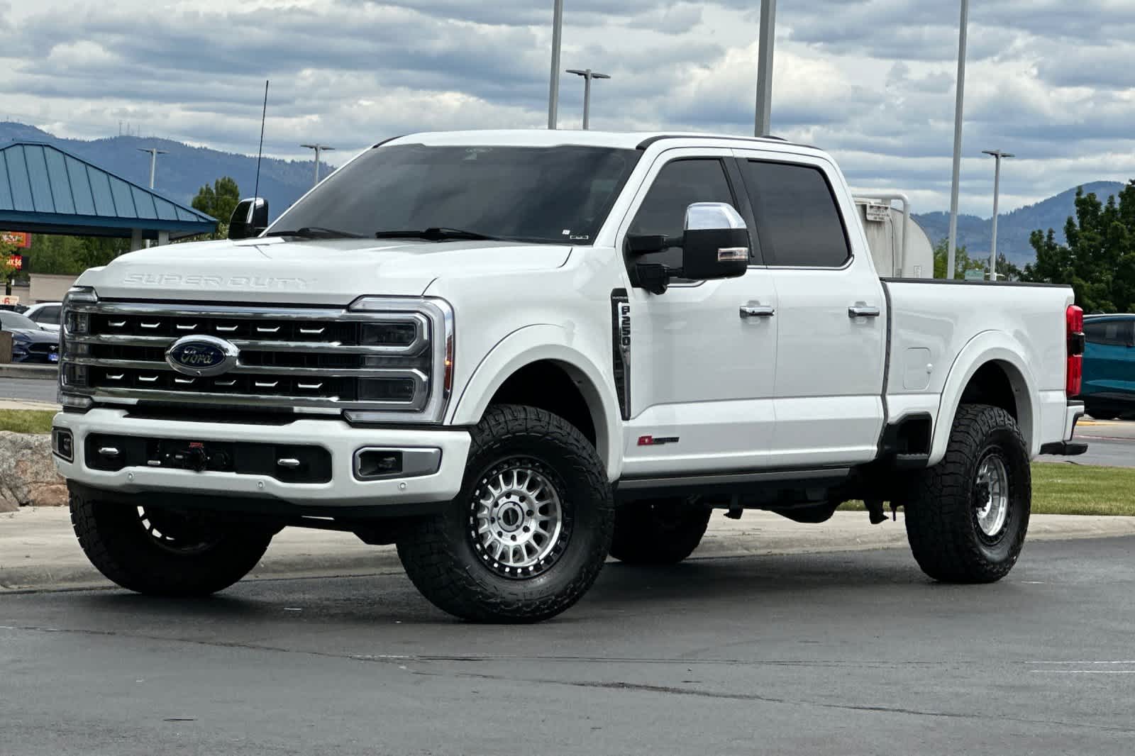 2024 Ford F-250 Platinum 4x4 Crew Cab 8' Box's photo
