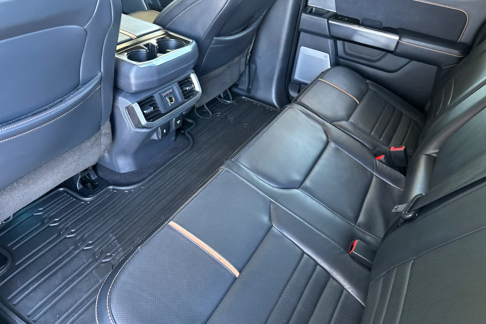 2022 Ford F-150 Platinum 4