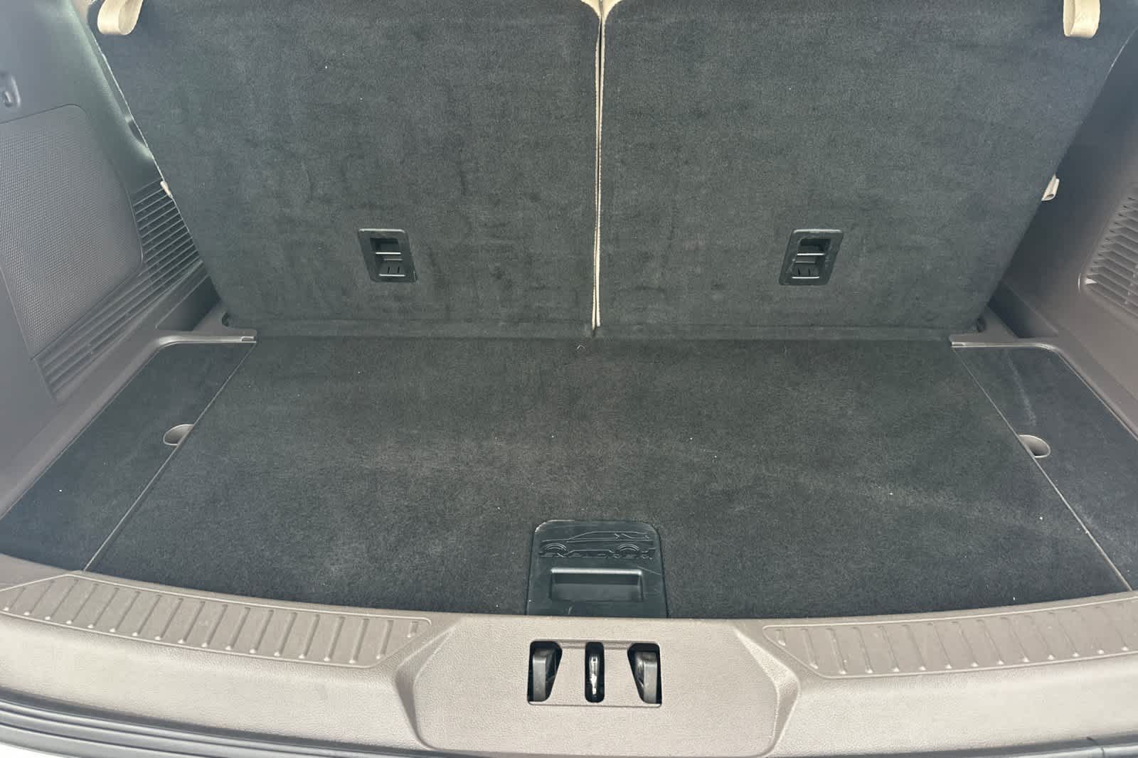 Thumbnail: 2020 Ford Explorer - 16