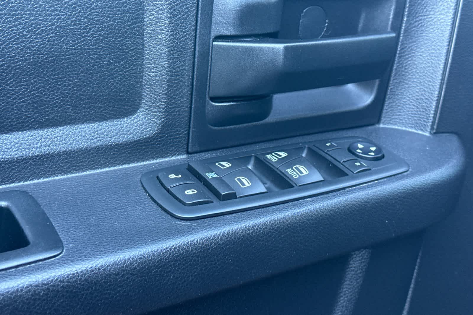 Thumbnail: 2016 RAM 3500 - 13