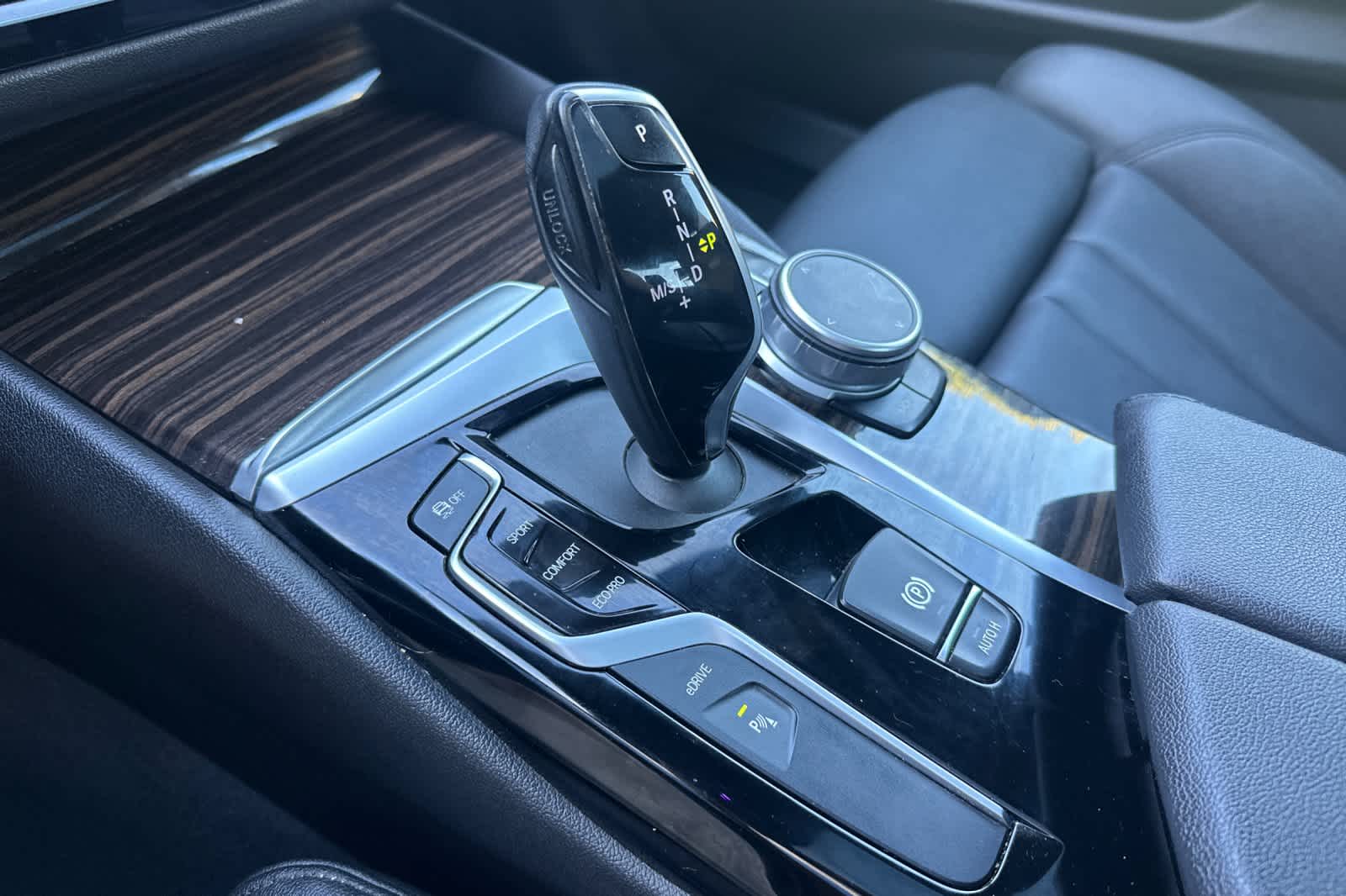 Thumbnail: 2020 BMW 5 Series - 21