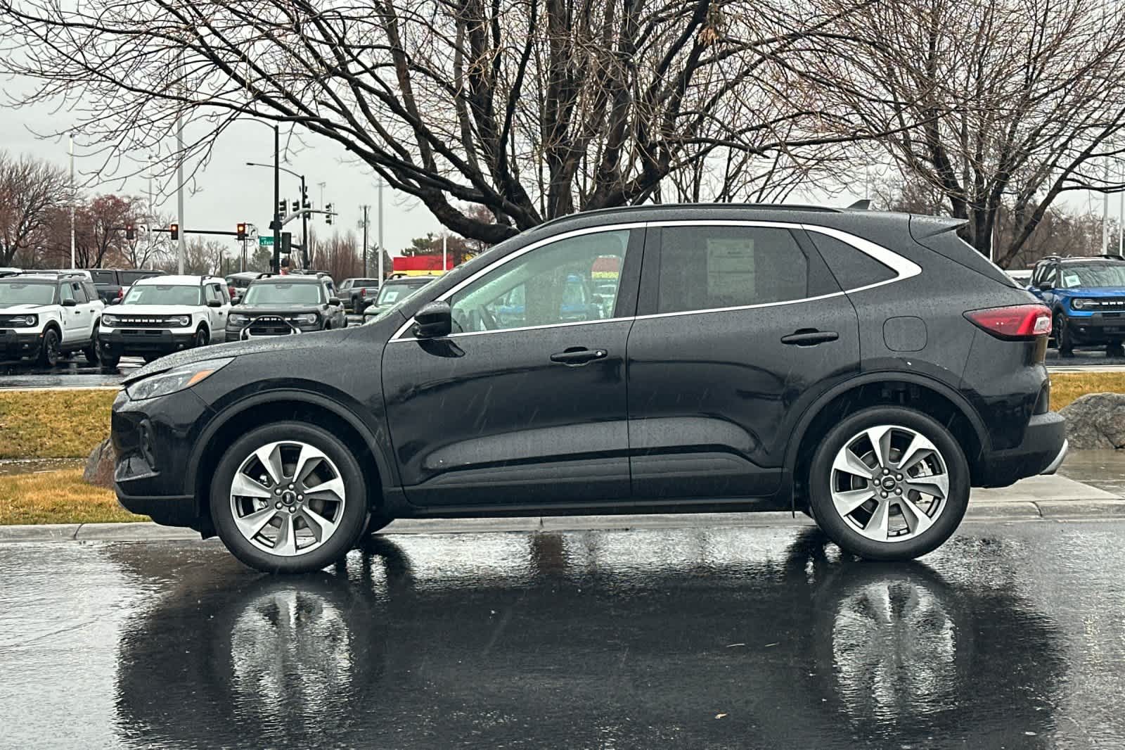 Thumbnail: 2025 Ford Escape - 5