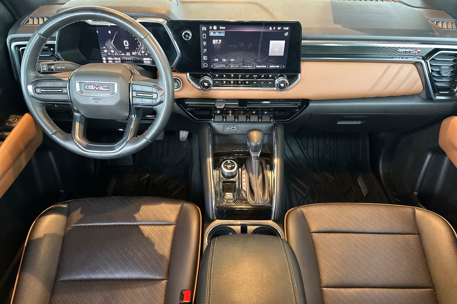 Thumbnail: 2023 GMC Canyon - 3