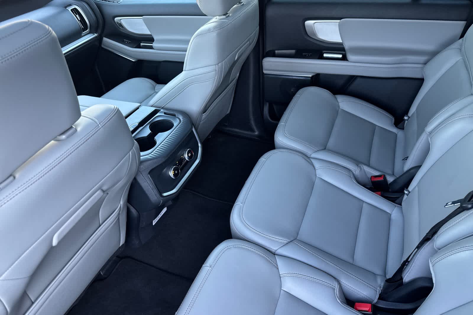 Thumbnail: 2025 Ford Expedition MAX - 4