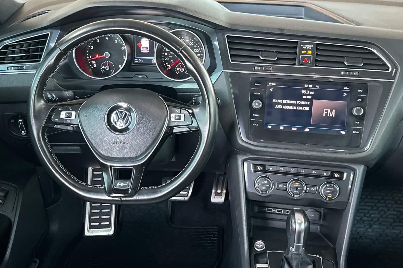 Thumbnail: 2018 Volkswagen Tiguan - 14