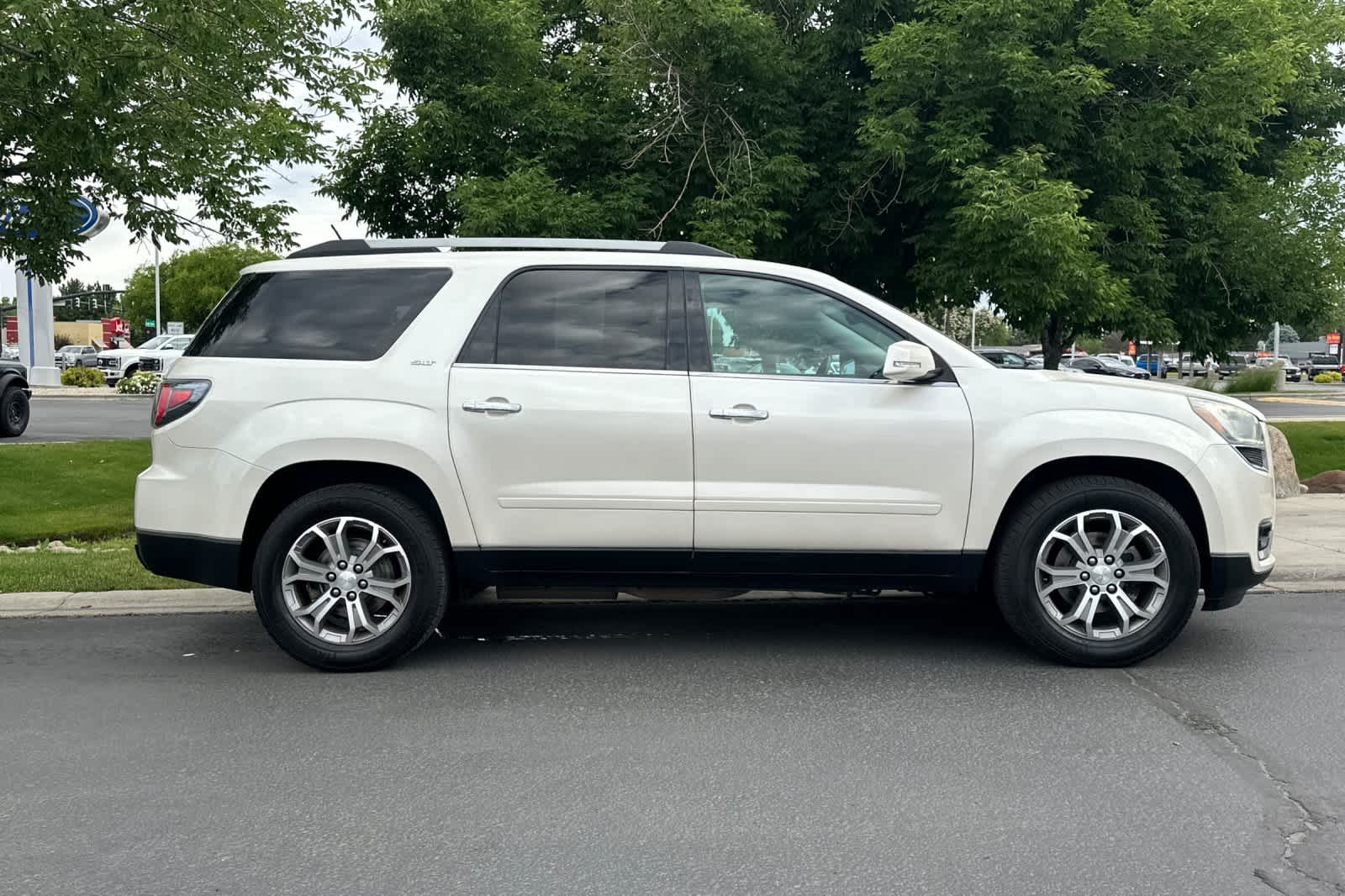 Thumbnail: 2014 GMC Acadia - 8