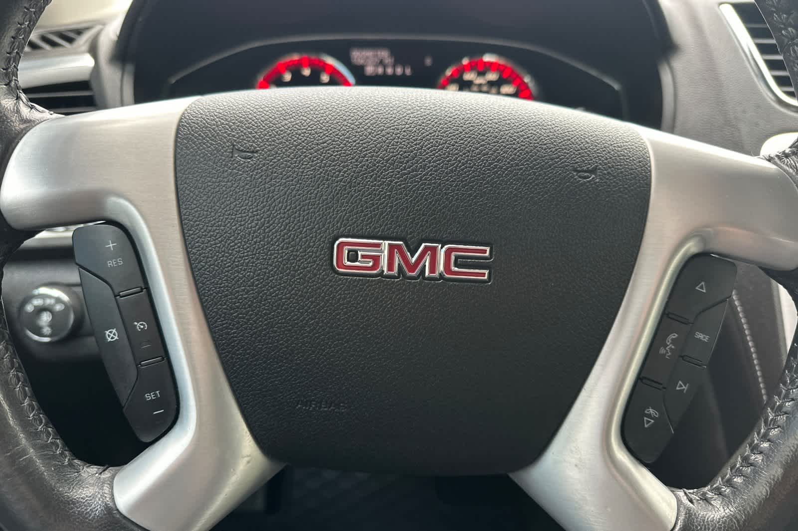 Thumbnail: 2014 GMC Acadia - 23