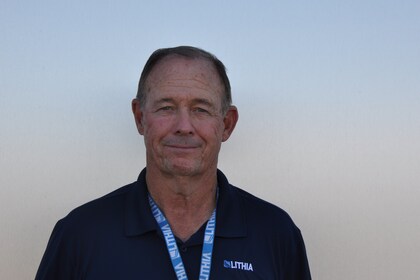 Staff member Dave Balbas from ID_93bf8fe1e34d