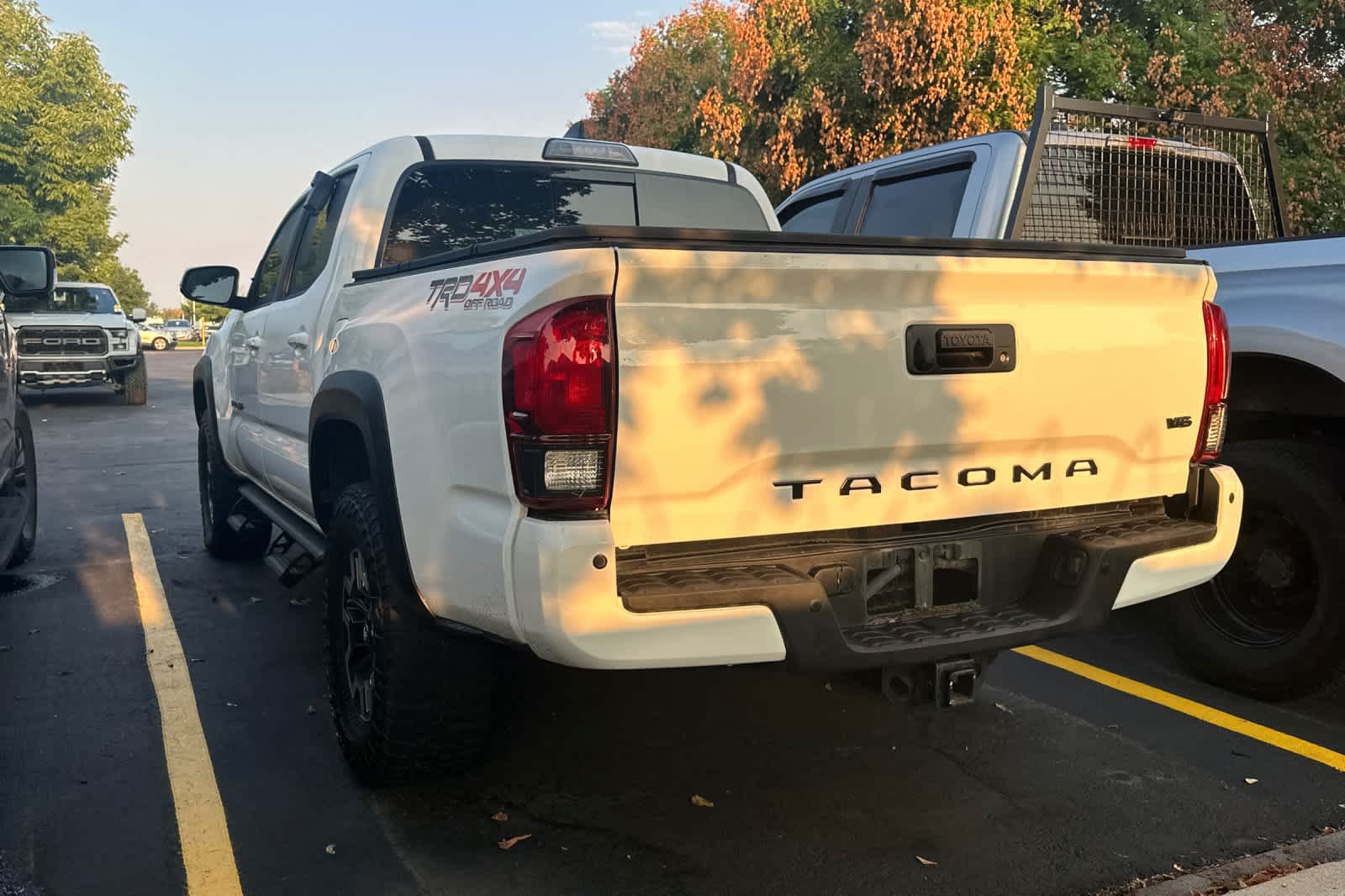 Thumbnail: 2019 Toyota Tacoma - 3