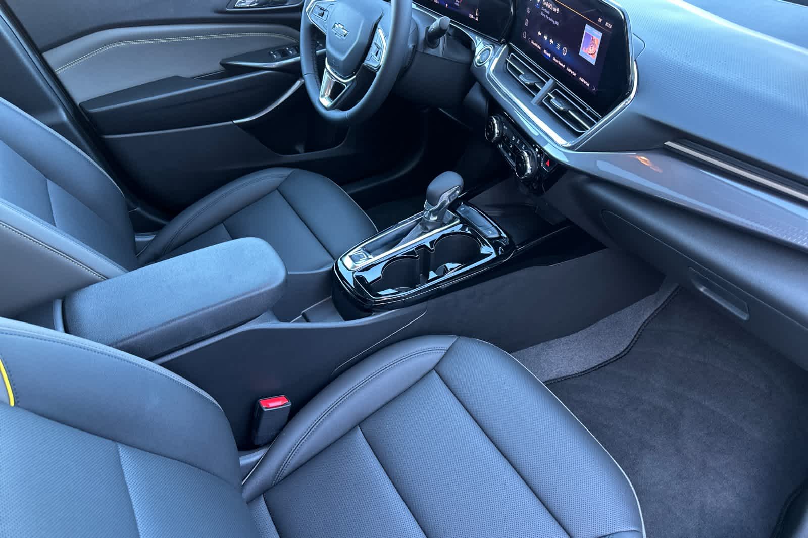 Thumbnail: 2026 Chevrolet Trax - 16