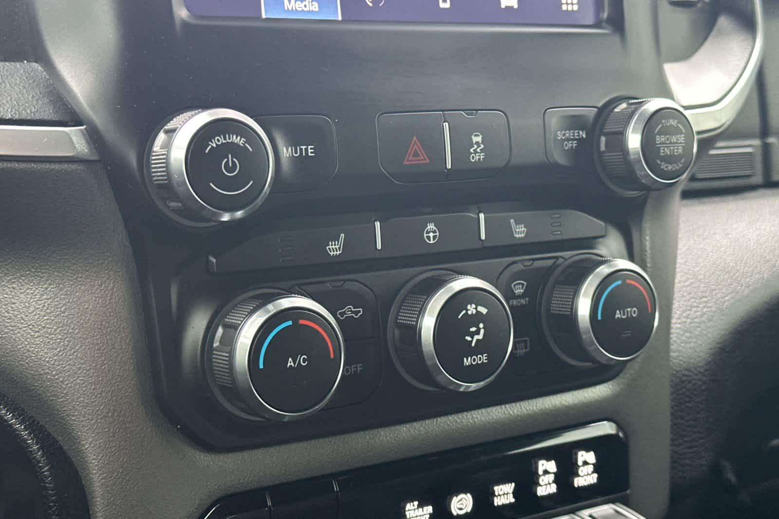 Thumbnail: 2022 RAM 3500 - 19