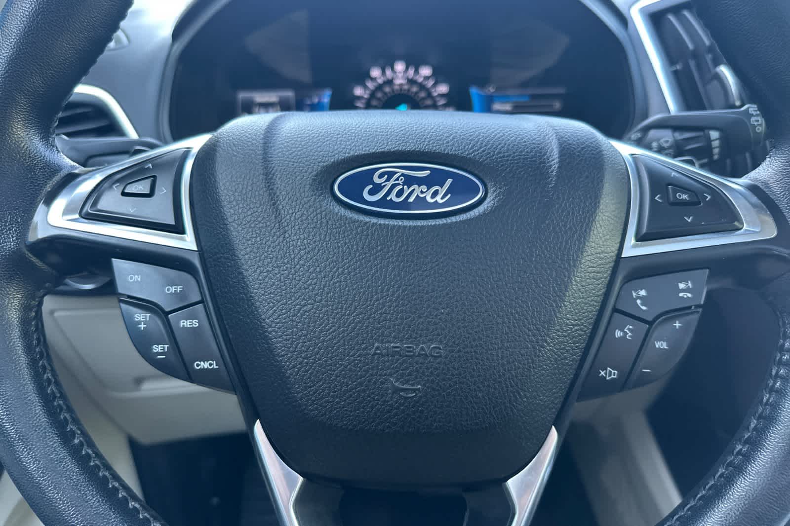 Thumbnail: 2022 Ford Edge - 23