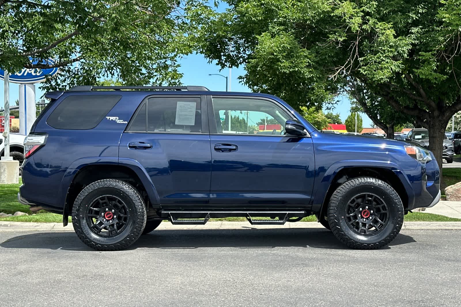 Thumbnail: 2022 Toyota 4Runner - 8