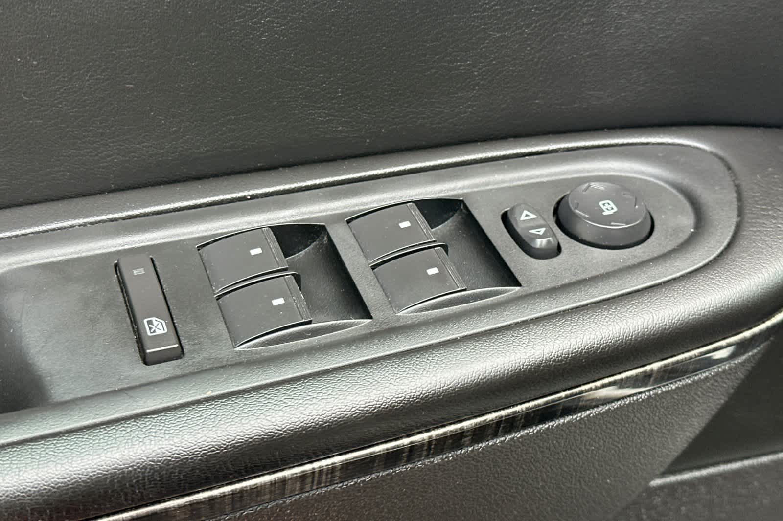 Thumbnail: 2014 GMC Acadia - 13