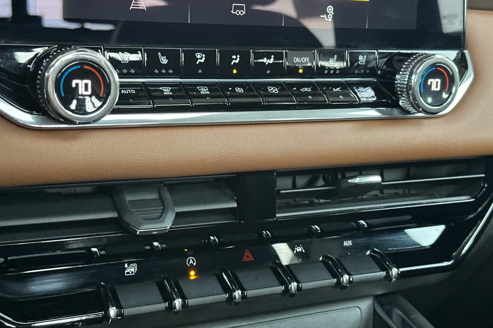 Thumbnail: 2023 GMC Canyon - 19