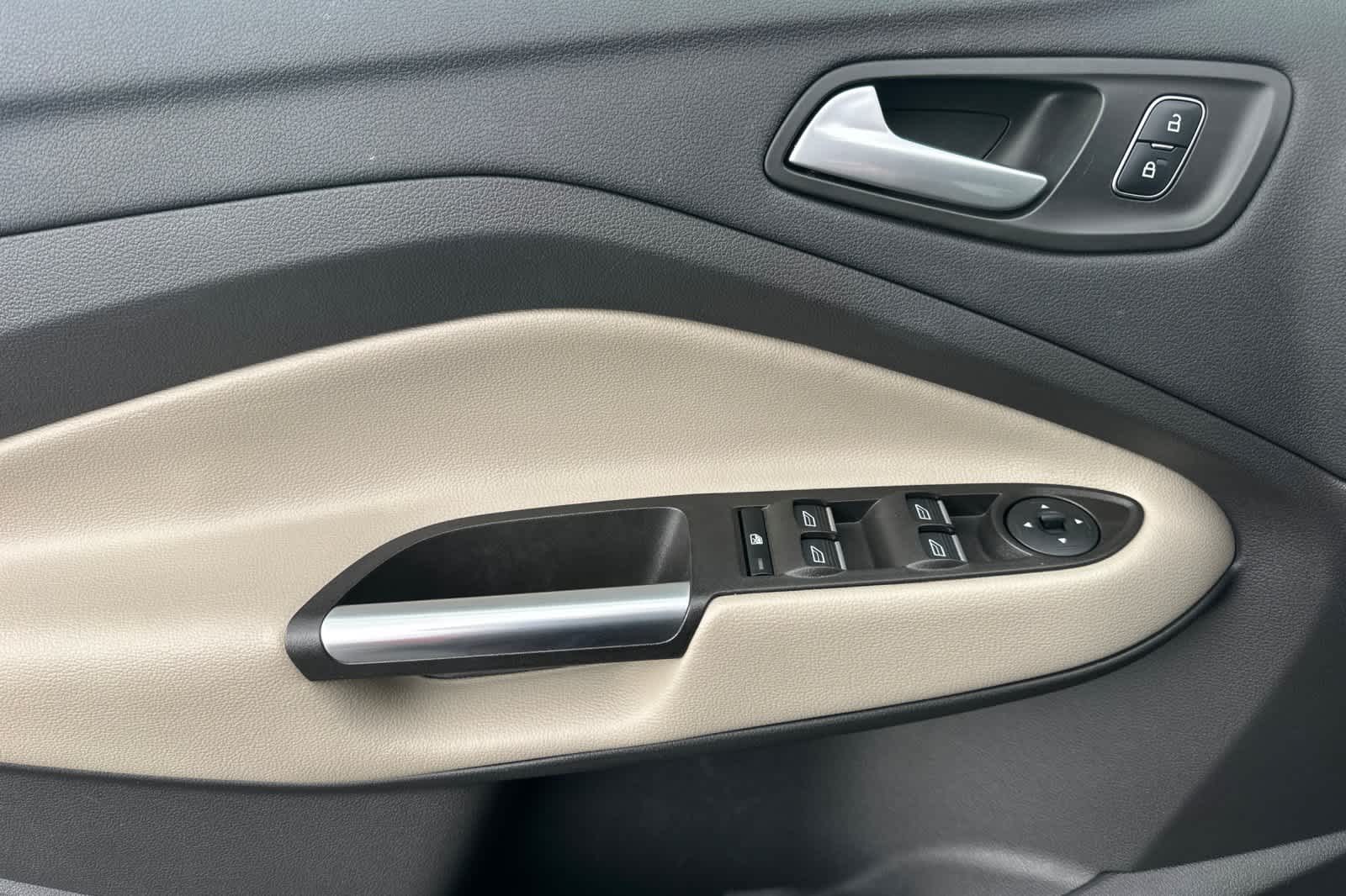 Thumbnail: 2019 Ford Escape - 12