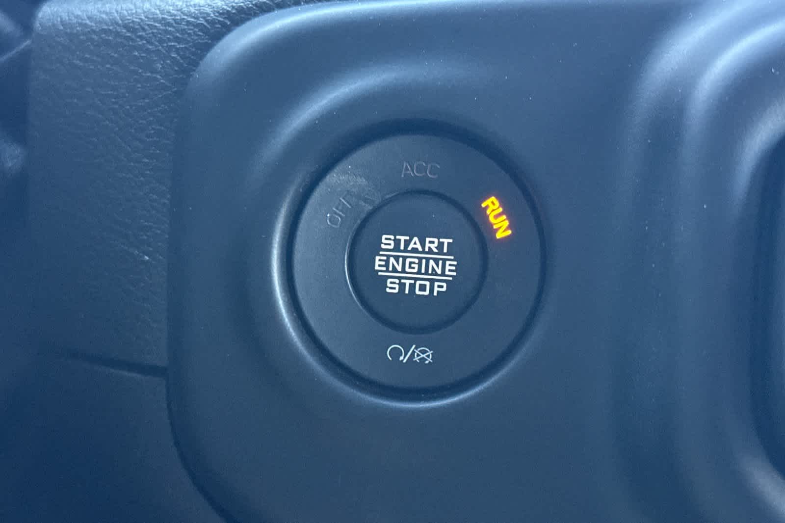 Thumbnail: 2020 Jeep Gladiator - 21