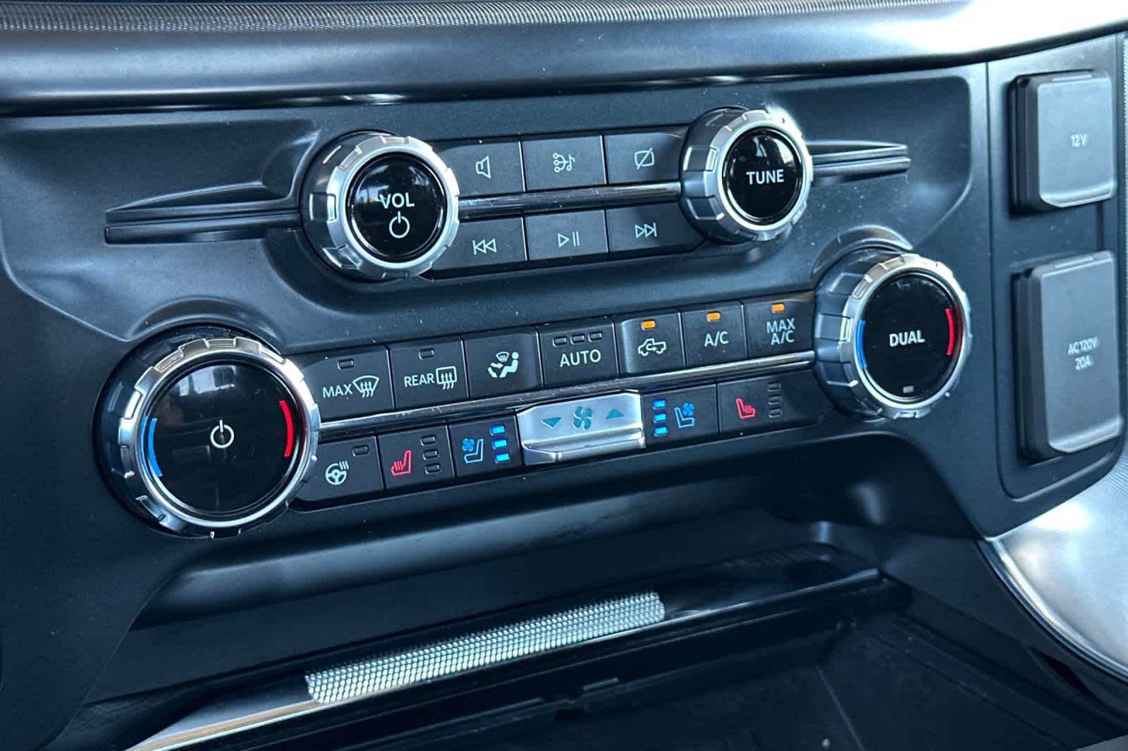 2022 Ford F-150 Platinum 20