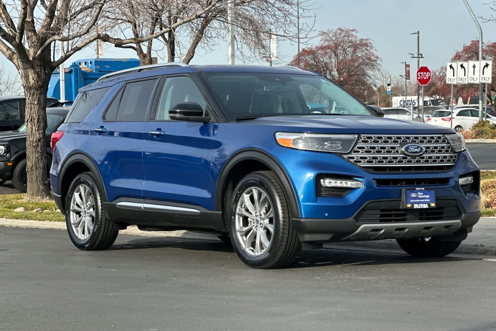 Thumbnail: 2022 Ford Explorer - 9