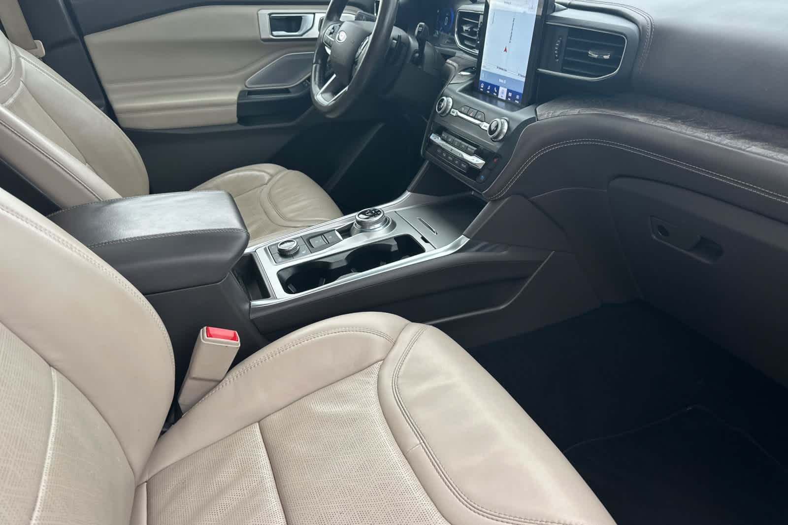 Thumbnail: 2020 Ford Explorer - 17