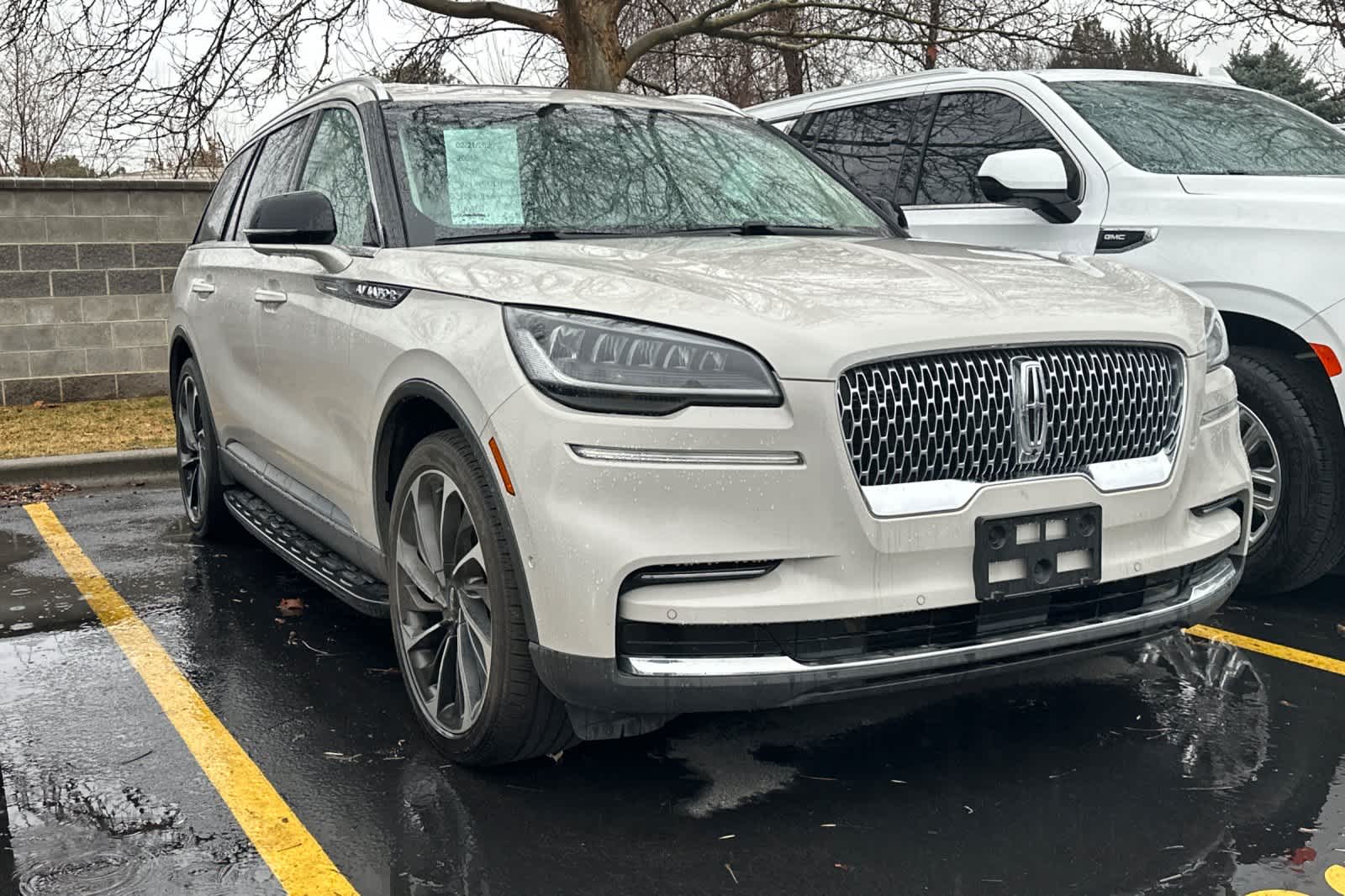 Thumbnail: 2022 Lincoln Aviator - 5