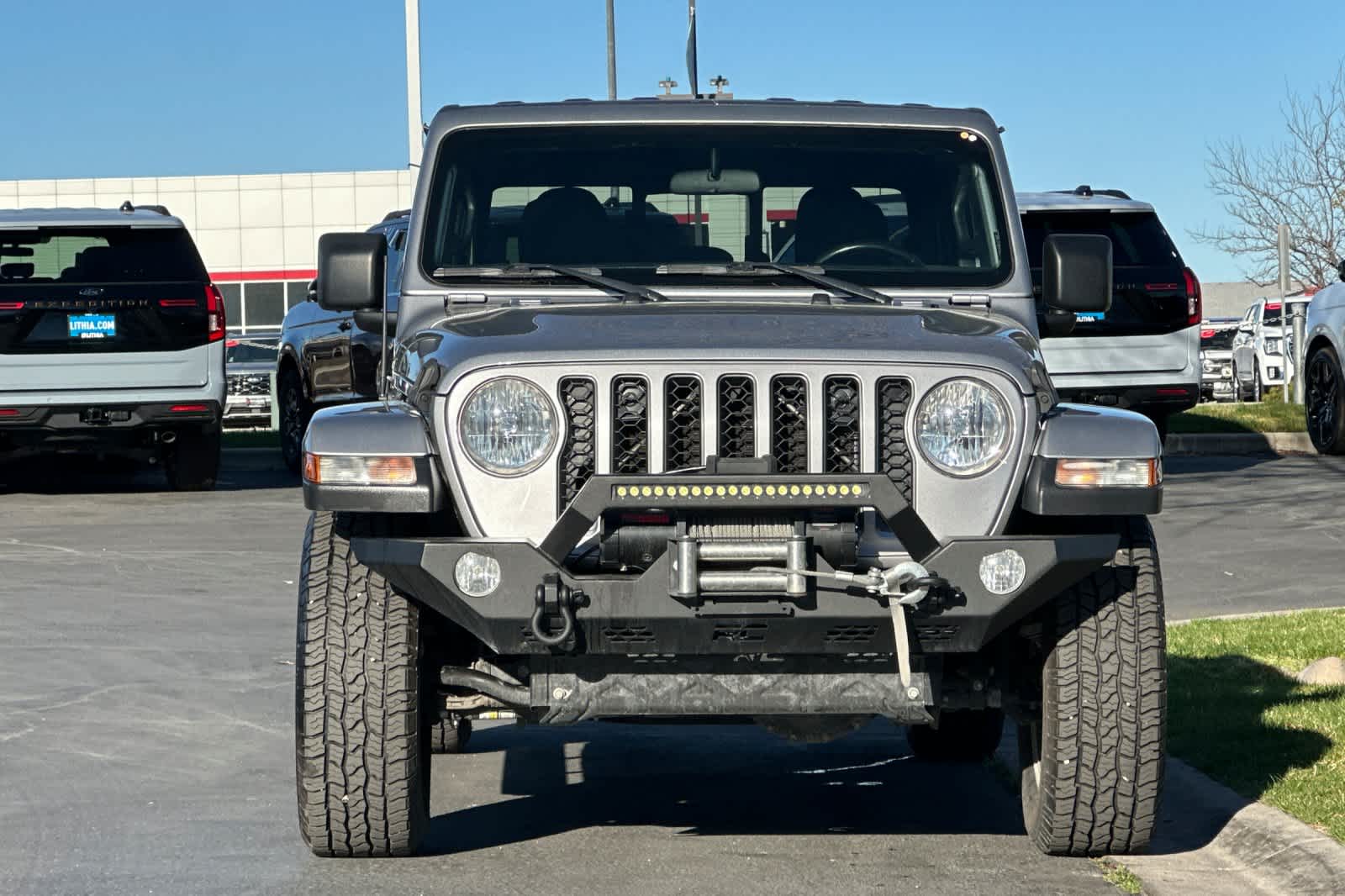 Thumbnail: 2020 Jeep Gladiator - 10