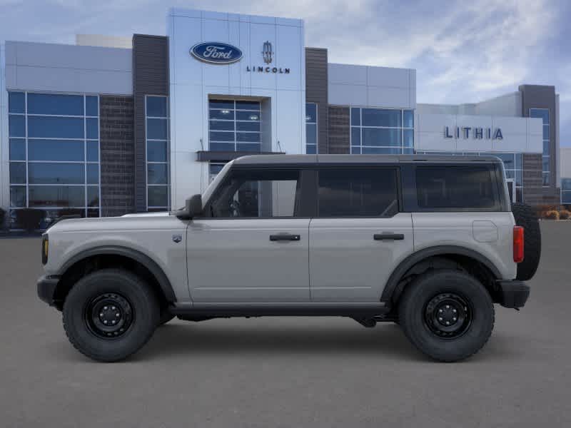 Thumbnail: 2026 Ford Bronco - 3