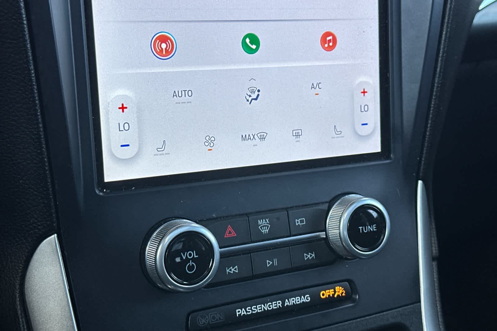 Thumbnail: 2022 Ford Edge - 20