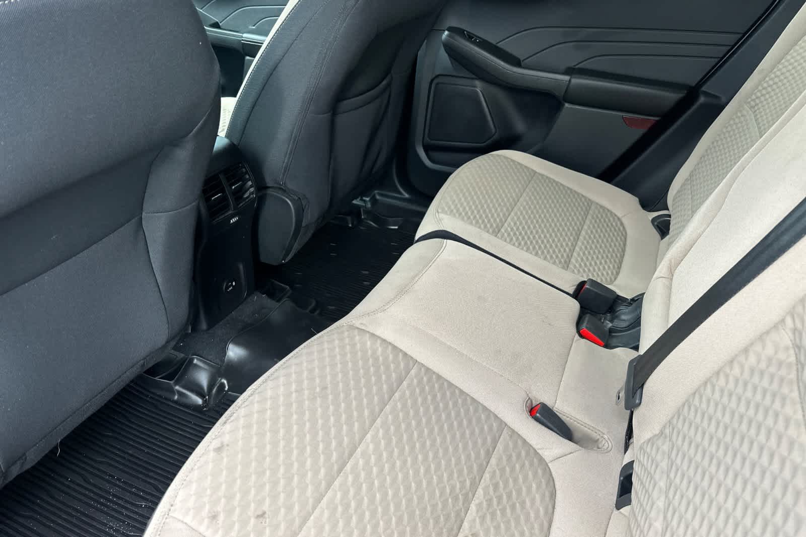 2022 Ford Escape SE Hybrid photo 3