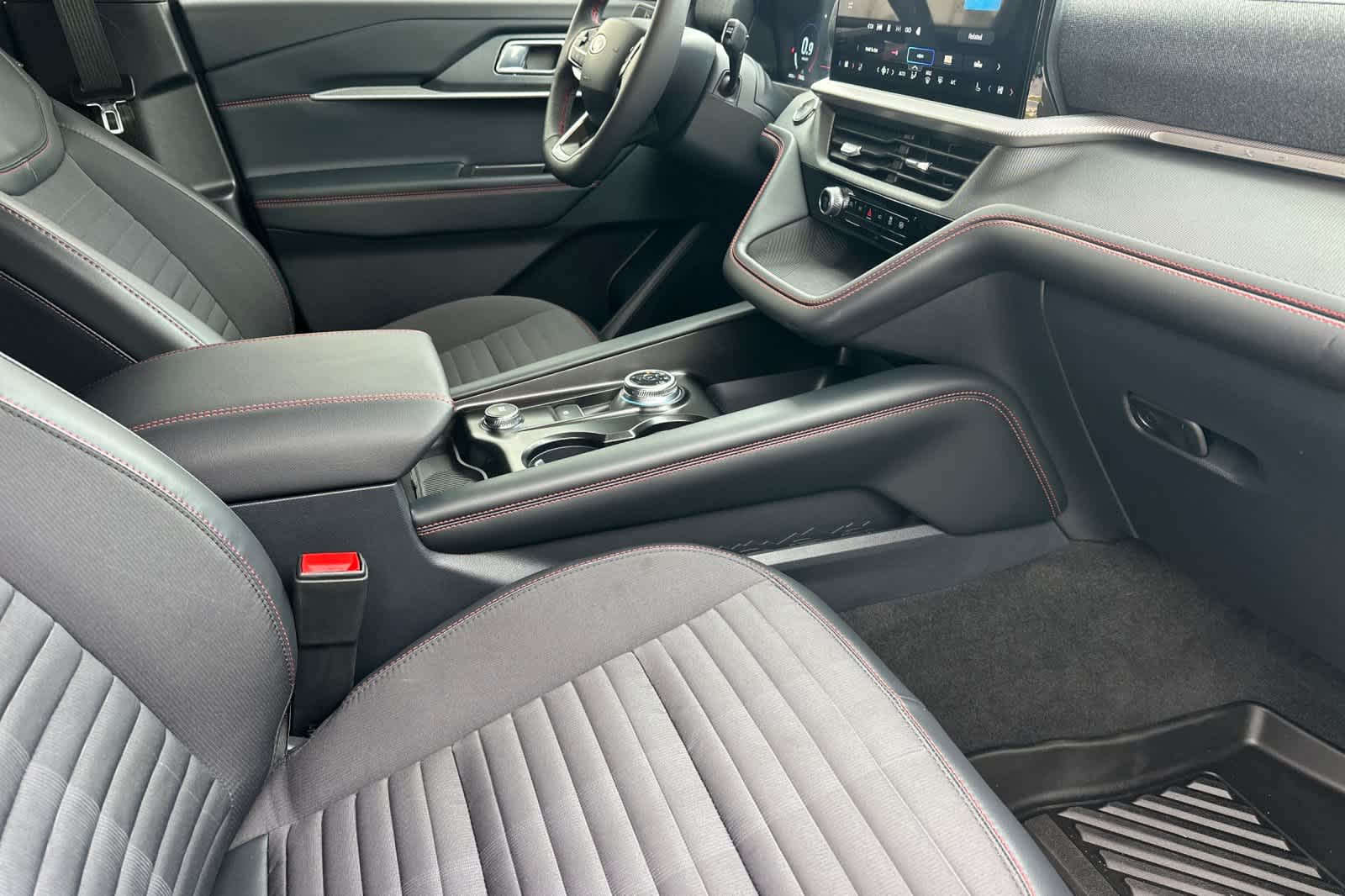 Thumbnail: 2026 Ford Explorer - 17