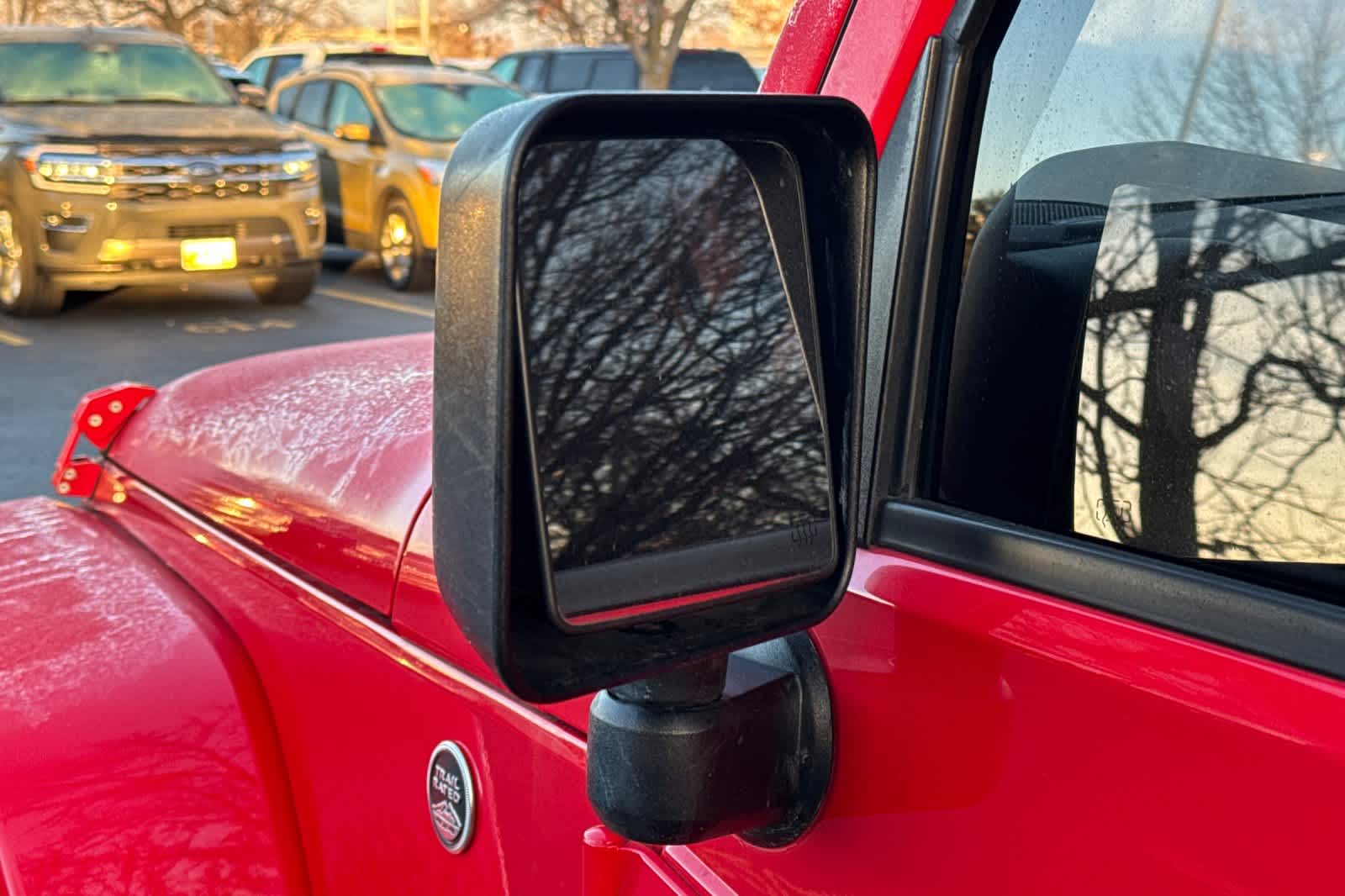 Thumbnail: 2016 Jeep Wrangler - 9