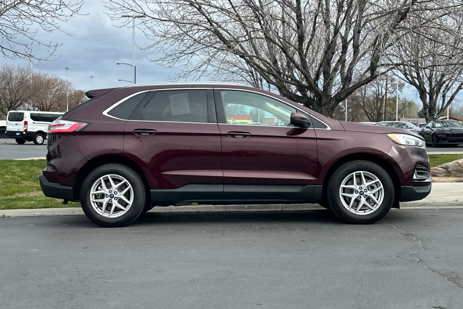 Thumbnail: 2022 Ford Edge - 8